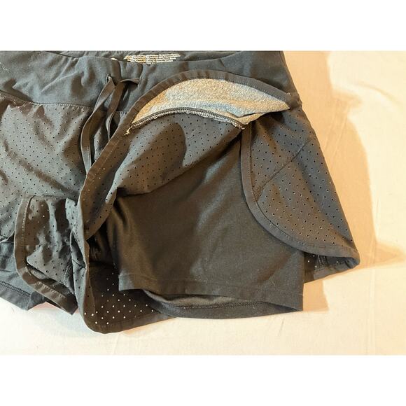 Women's Running Shorts Avia Size XS Shorts Lining  Attached Black with Gray Trim - Picture 4 of 5